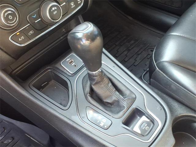 used 2019 Jeep Cherokee car, priced at $13,995