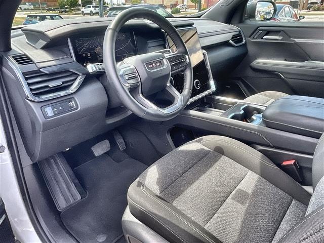 used 2025 GMC Acadia car, priced at $36,999