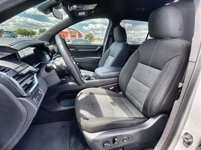 used 2025 GMC Acadia car, priced at $36,999