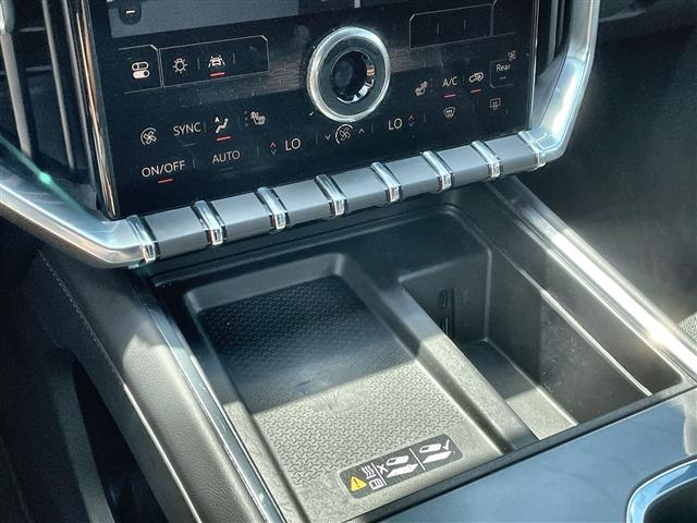 used 2025 GMC Acadia car, priced at $36,999