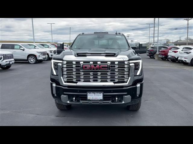 new 2024 GMC Sierra 2500 car, priced at $79,629