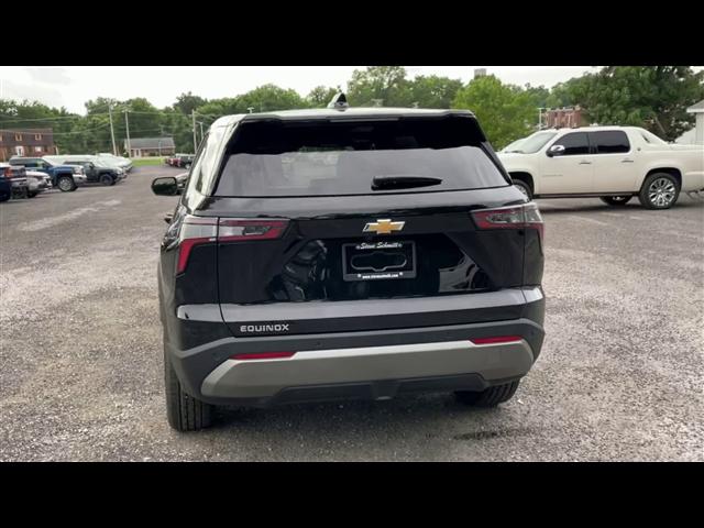 new 2026 Chevrolet Equinox car, priced at $31,407