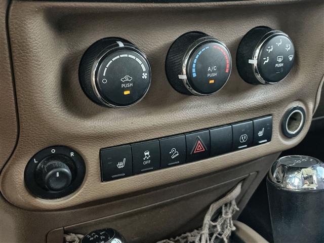 used 2013 Jeep Wrangler Unlimited car, priced at $18,595