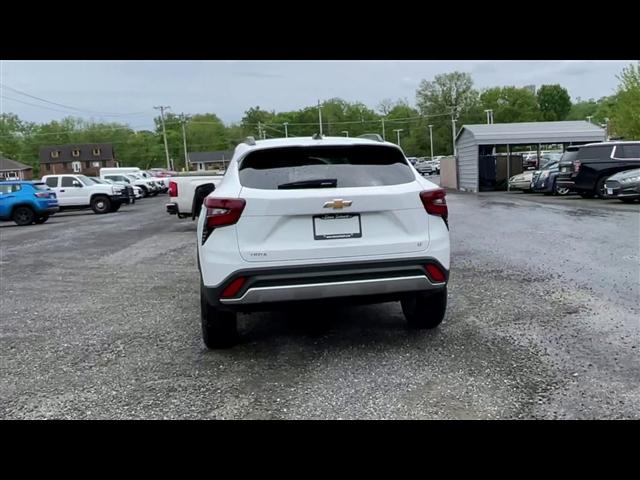 new 2025 Chevrolet Trax car, priced at $24,370