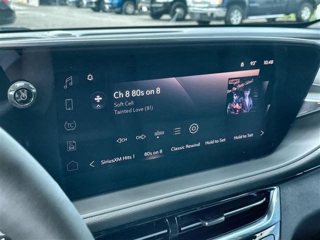 new 2025 Buick Envista car, priced at $28,049