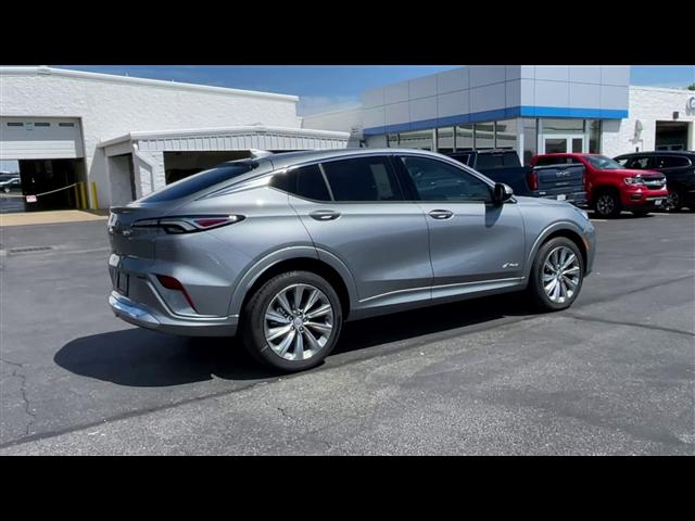 new 2025 Buick Envista car, priced at $31,560