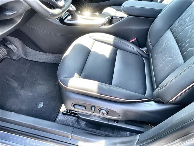 new 2025 Buick Envista car, priced at $31,560