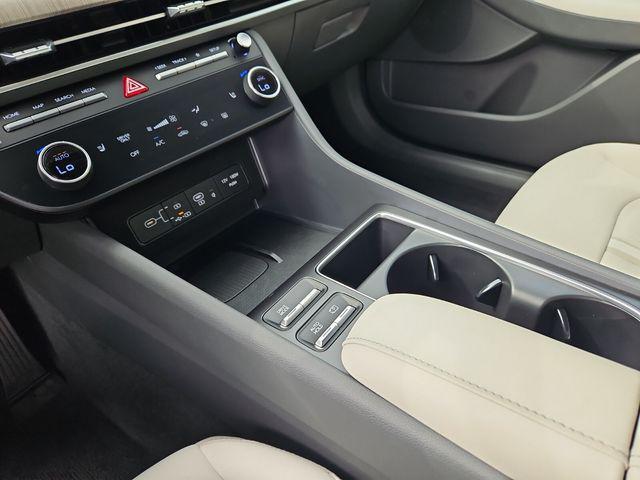 new 2025 Hyundai Sonata Hybrid car, priced at $31,080