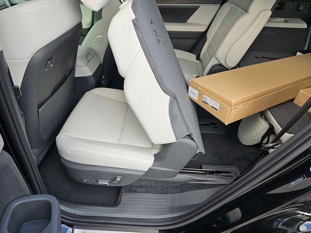 new 2025 Hyundai SANTA FE HEV car, priced at $41,732