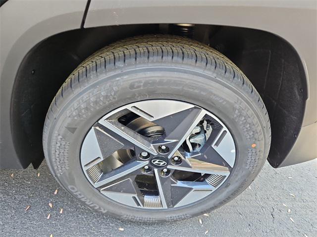 new 2025 Hyundai Tucson car, priced at $30,875
