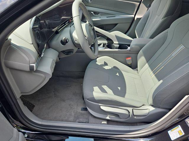 new 2025 Hyundai Elantra car, priced at $27,925