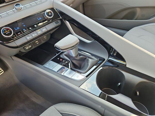 new 2025 Hyundai Elantra car, priced at $27,925