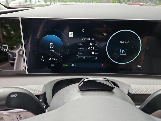 new 2025 Hyundai TUCSON Hybrid car, priced at $42,220