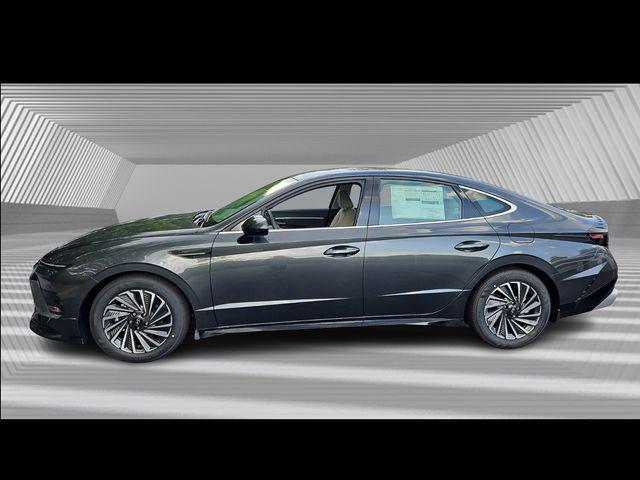 new 2025 Hyundai Sonata Hybrid car, priced at $31,875