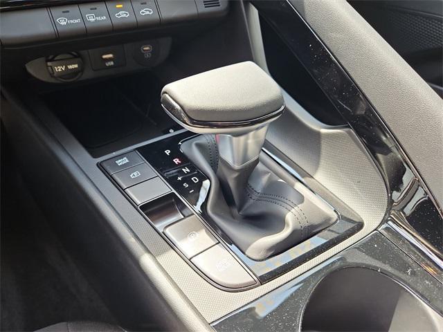 new 2025 Hyundai Elantra car, priced at $27,715