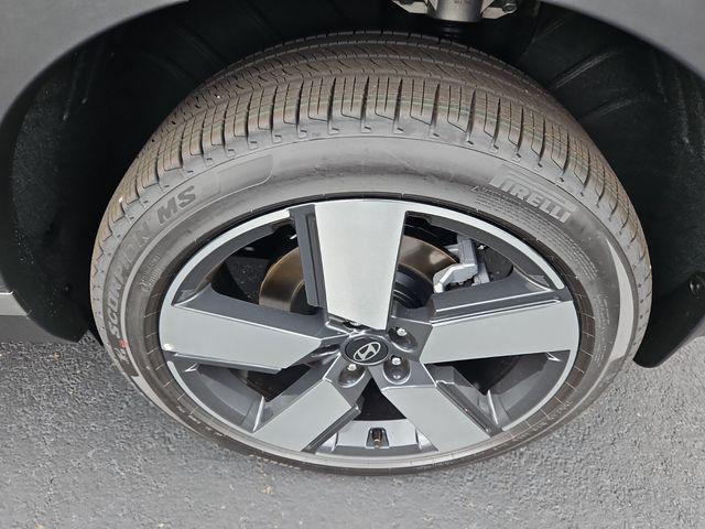 new 2025 Hyundai Santa Fe car, priced at $42,575