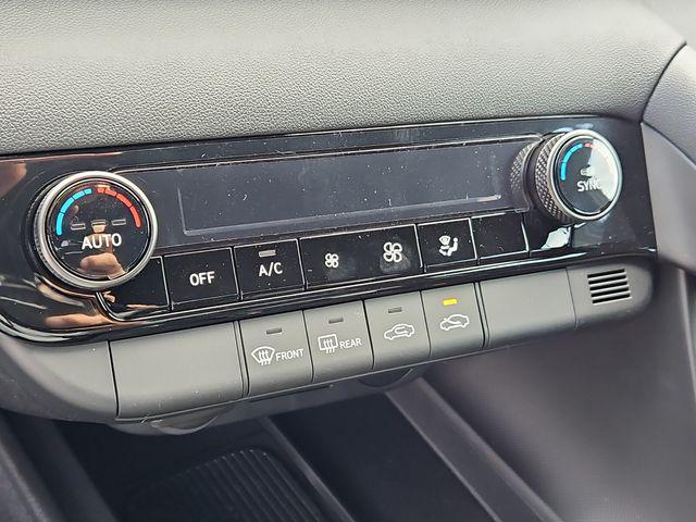 new 2025 Hyundai Elantra car, priced at $24,385