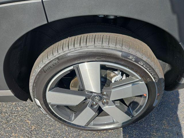 new 2025 Hyundai Santa Fe car, priced at $40,262
