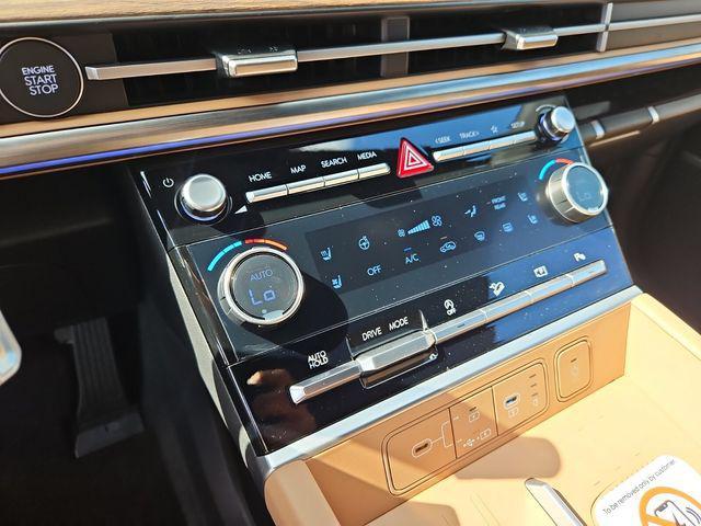 new 2025 Hyundai Santa Fe car, priced at $40,262