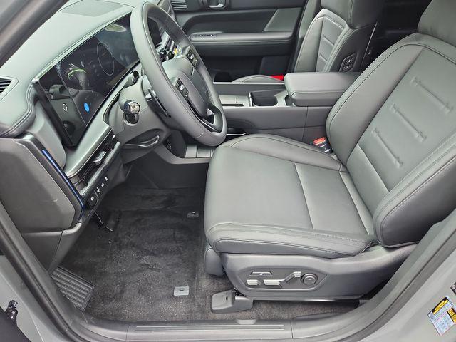 new 2025 Hyundai SANTA FE HEV car, priced at $48,259