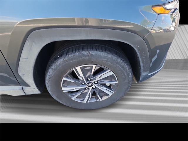 used 2024 Hyundai TUCSON Hybrid car, priced at $28,981