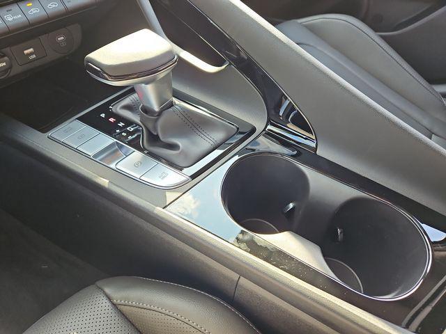 new 2025 Hyundai Elantra car, priced at $30,560