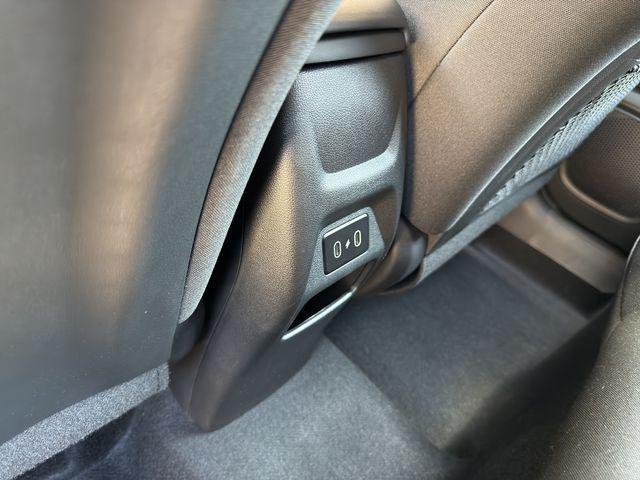 used 2025 Hyundai Venue car, priced at $20,992