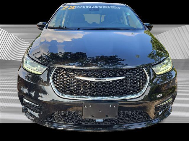 used 2023 Chrysler Pacifica car, priced at $21,291