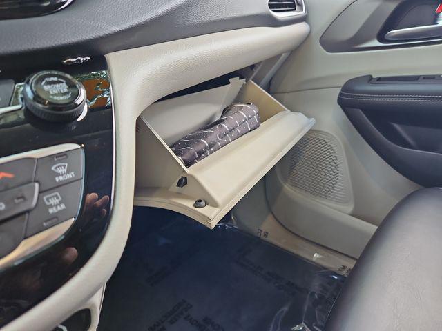 used 2023 Chrysler Pacifica car, priced at $21,291