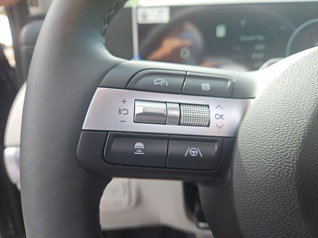 new 2025 Hyundai TUCSON Hybrid car, priced at $42,055