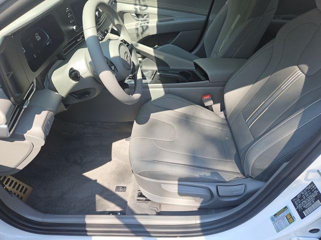 new 2025 Hyundai Elantra car, priced at $23,039
