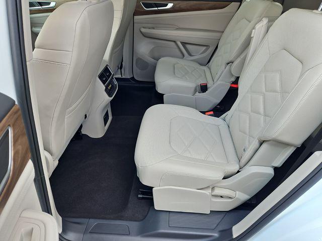used 2024 Volkswagen Atlas car, priced at $29,992