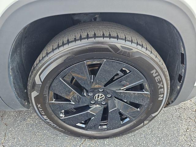 used 2024 Volkswagen Atlas car, priced at $29,992