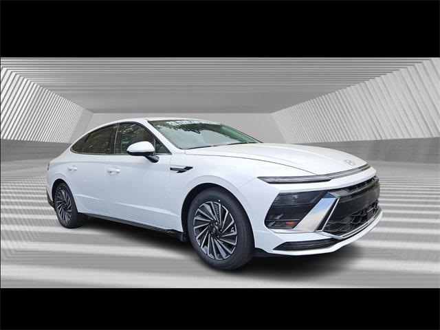 new 2025 Hyundai Sonata Hybrid car, priced at $32,615