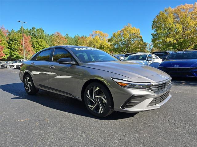 new 2025 Hyundai Elantra car, priced at $24,675