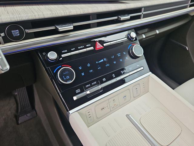 new 2025 Hyundai Santa Fe car, priced at $44,478