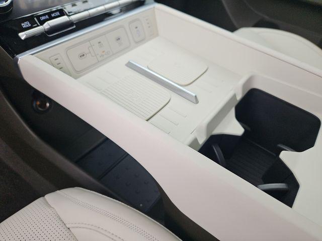 new 2025 Hyundai Santa Fe car, priced at $44,478