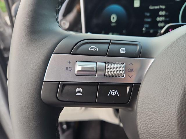 new 2025 Hyundai TUCSON Hybrid car, priced at $42,080