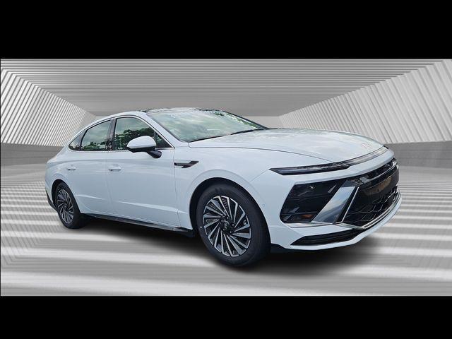 new 2025 Hyundai Sonata Hybrid car, priced at $38,683