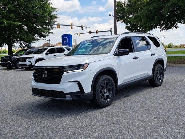 new 2025 Honda Pilot car, priced at $50,950