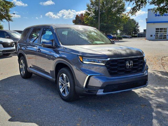 new 2025 Honda Pilot car, priced at $46,995