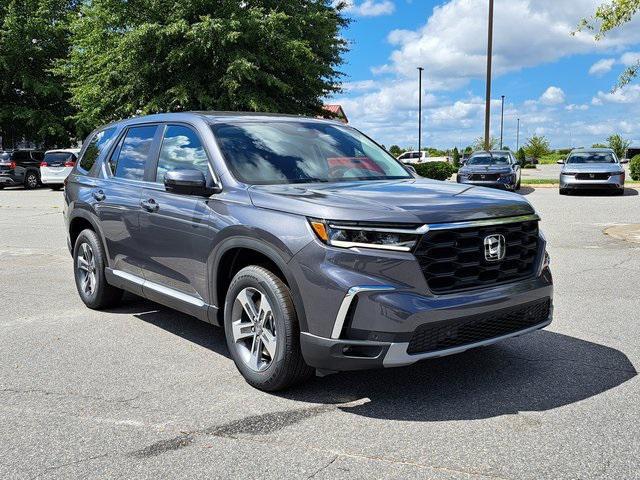 used 2025 Honda Pilot car, priced at $44,900