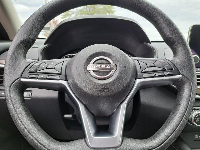 used 2023 Nissan Altima car, priced at $19,200