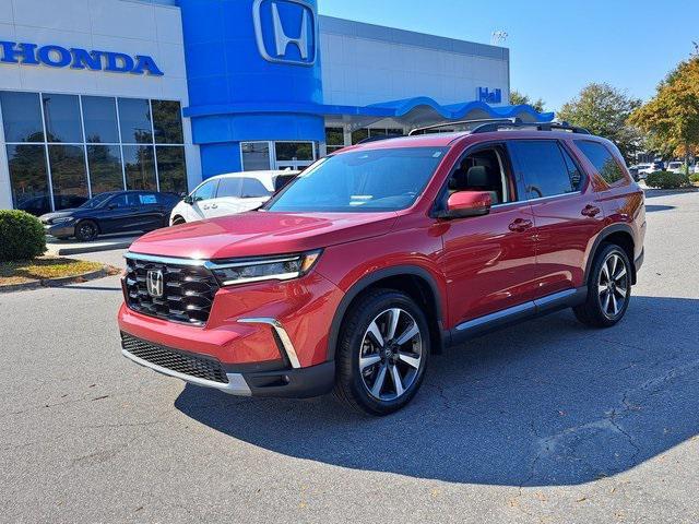 used 2025 Honda Pilot car, priced at $45,600