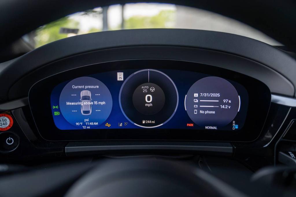 new 2025 Porsche Macan car, priced at $105,385