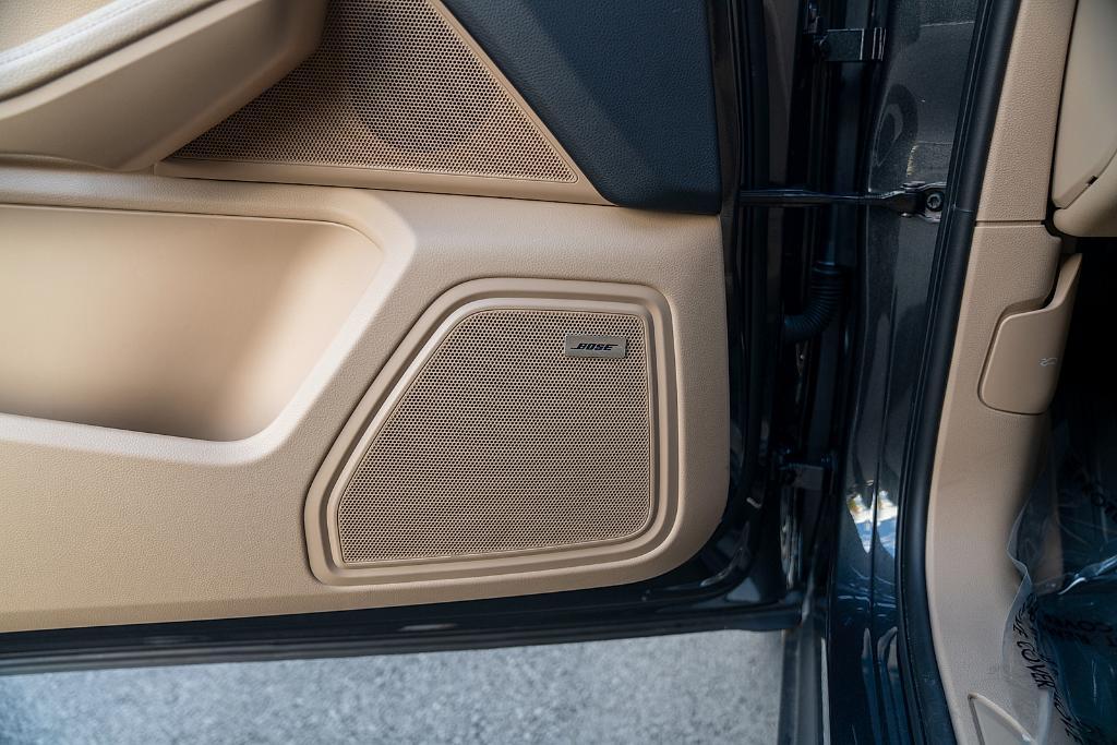 used 2025 Porsche Macan car, priced at $62,900