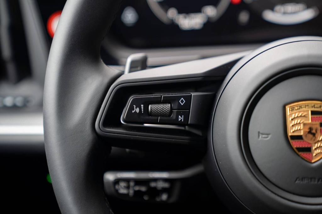 new 2025 Porsche Cayenne car, priced at $111,545
