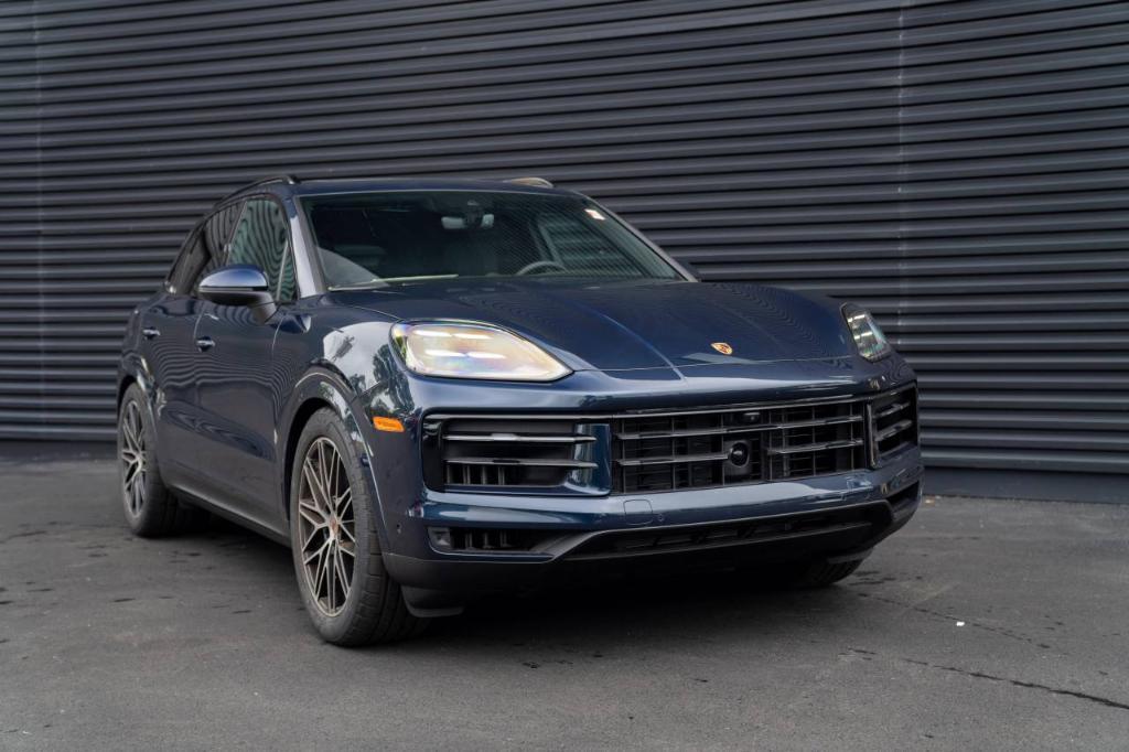 new 2025 Porsche Cayenne car, priced at $111,545