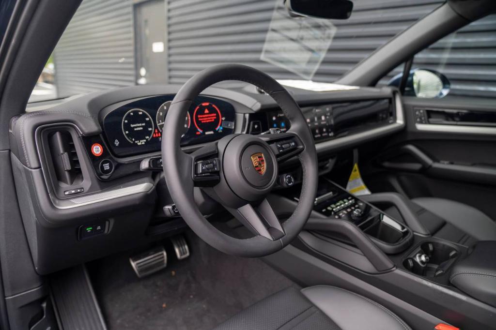 new 2025 Porsche Cayenne car, priced at $111,545
