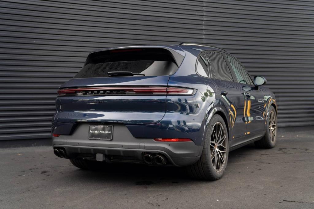 new 2025 Porsche Cayenne car, priced at $111,545